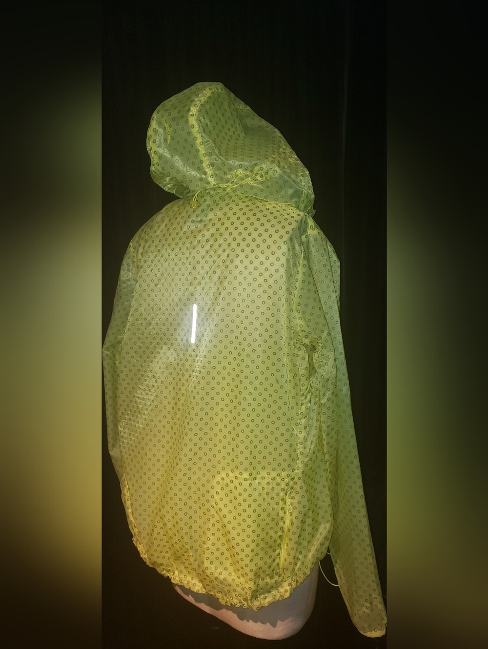 Nike Runner Neon Lime Green Reflector Hoodie Foldable Jacket L - Picture 8 of 15